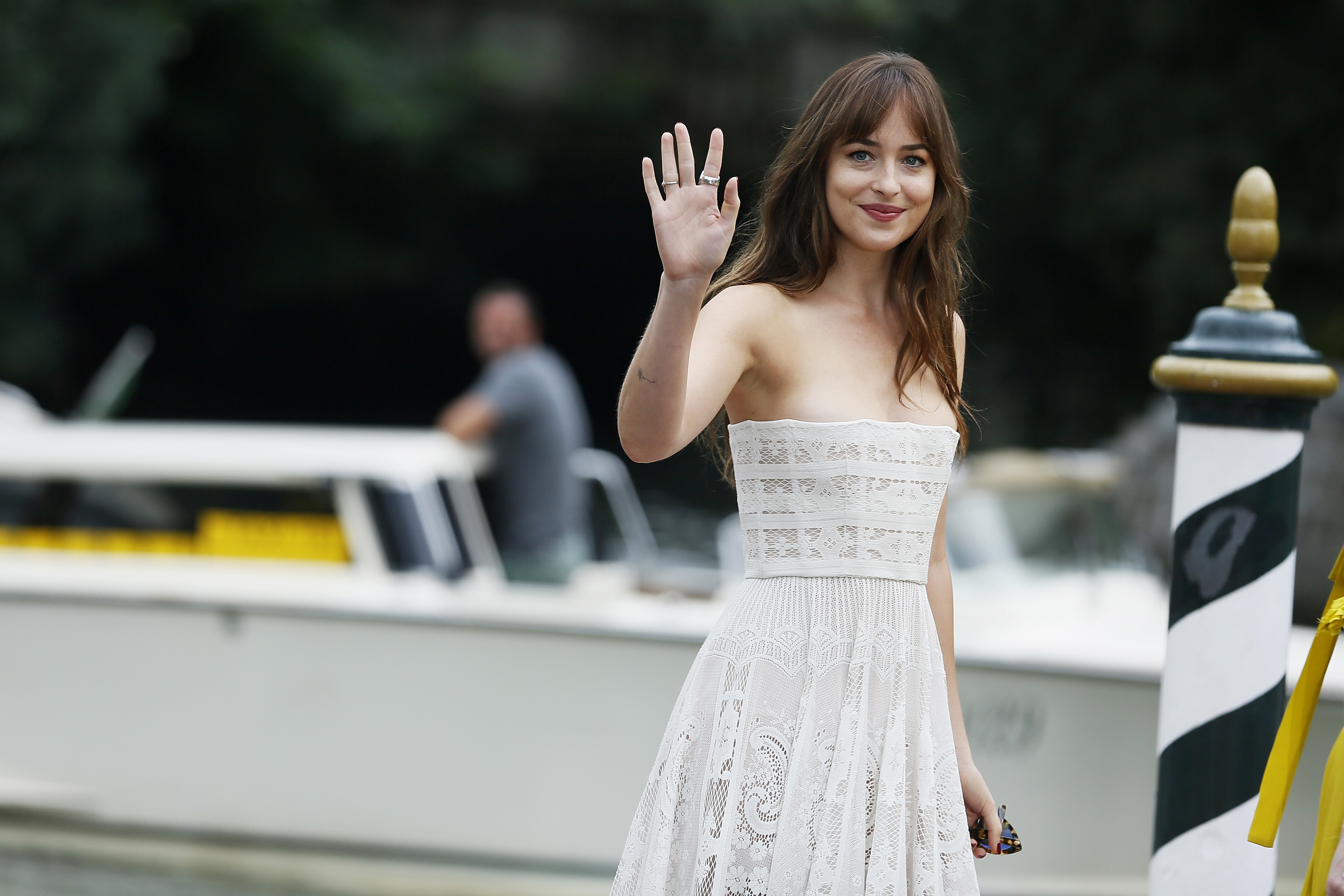 Kas Nutiko Dakota Johnson? Paaiškinimas Dėl Kraujingų Plintų Nuotraukų Kas Nutiko Dakota Johnson? Paaiškinimas Dėl Kraujingų Plintų Nuotraukų