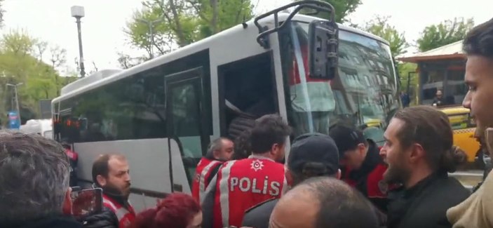 Kocaelide 1 Mayıs Kutlamalarında Yaşanan Arbede: Detaylar Ve Gelişmeler Kocaelide 1 Mayıs Kutlamalarında Yaşanan Arbede: Detaylar Ve Gelişmeler