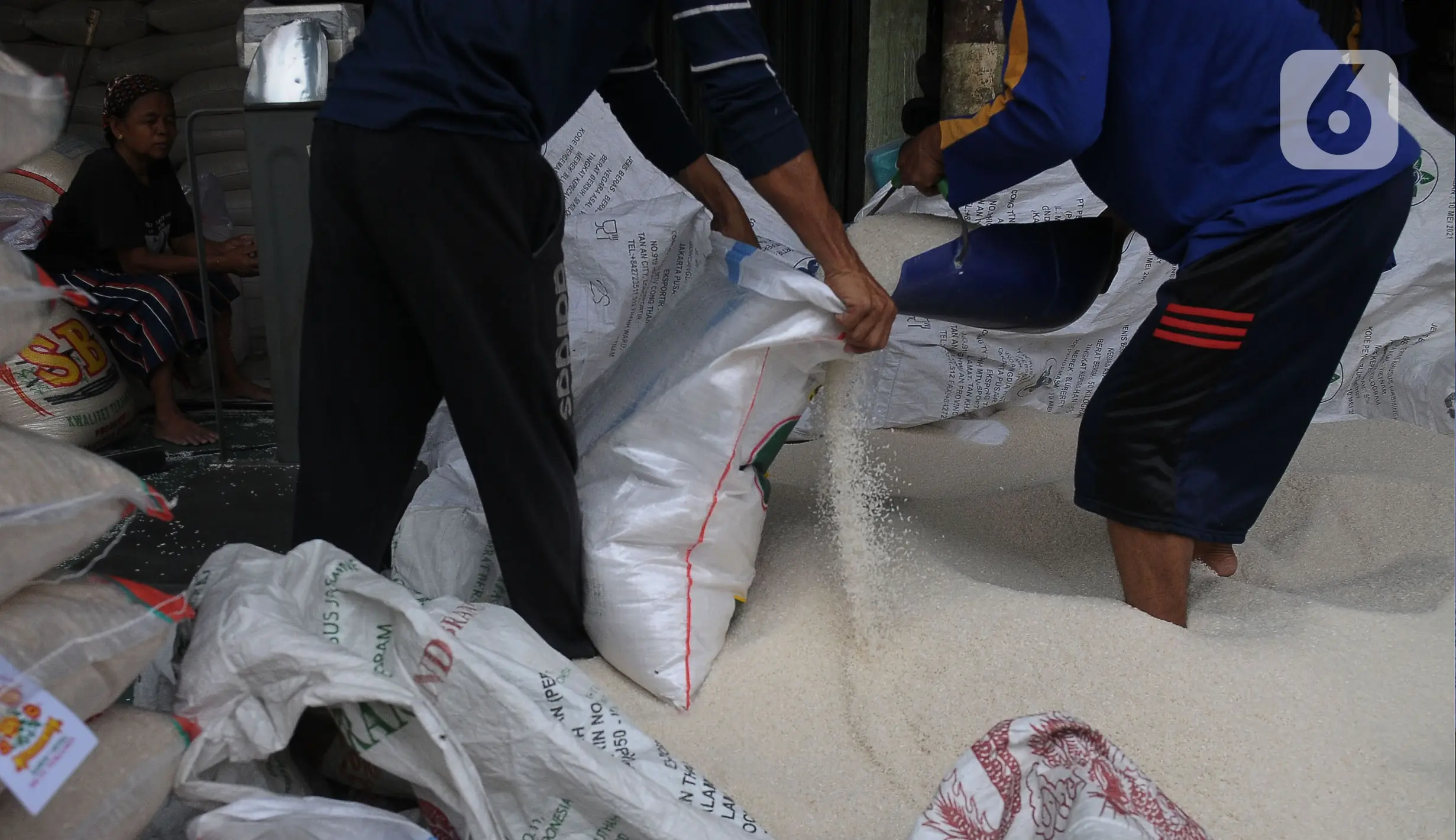 Koster Minta BPS Tak Masukkan Canang Sebagai Komoditas Inflasi Koster Minta BPS Tak Masukkan Canang Sebagai Komoditas Inflasi