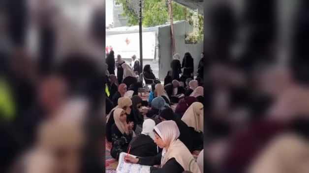 Kuran-ı Kerim Ezberi: Gazzeli Çocukların Çadırda Öğretim Deneyimi Kuran-ı Kerim Ezberi: Gazzeli Çocukların Çadırda Öğretim Deneyimi