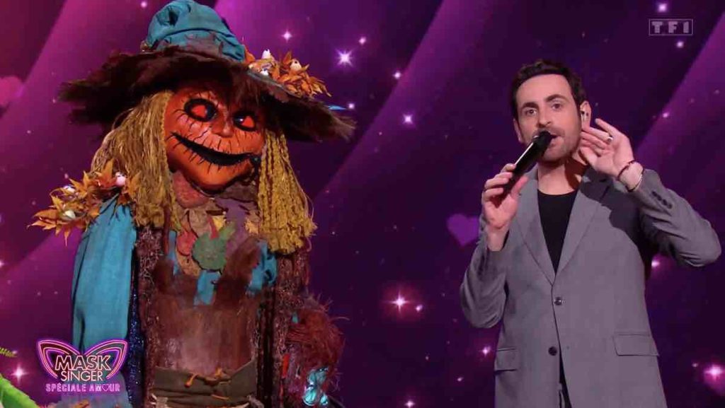 L'Autruche De Mask Singer 2025 : Indices, Analyses Et Pronostics L'Autruche De Mask Singer 2025 : Indices, Analyses Et Pronostics