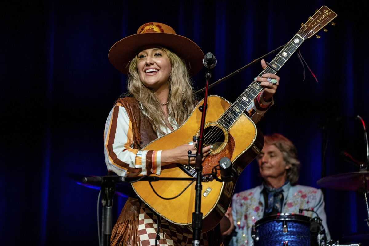 Lainey Wilson And Benson Boone Set For American Music Awards Show Lainey Wilson And Benson Boone Set For American Music Awards Show