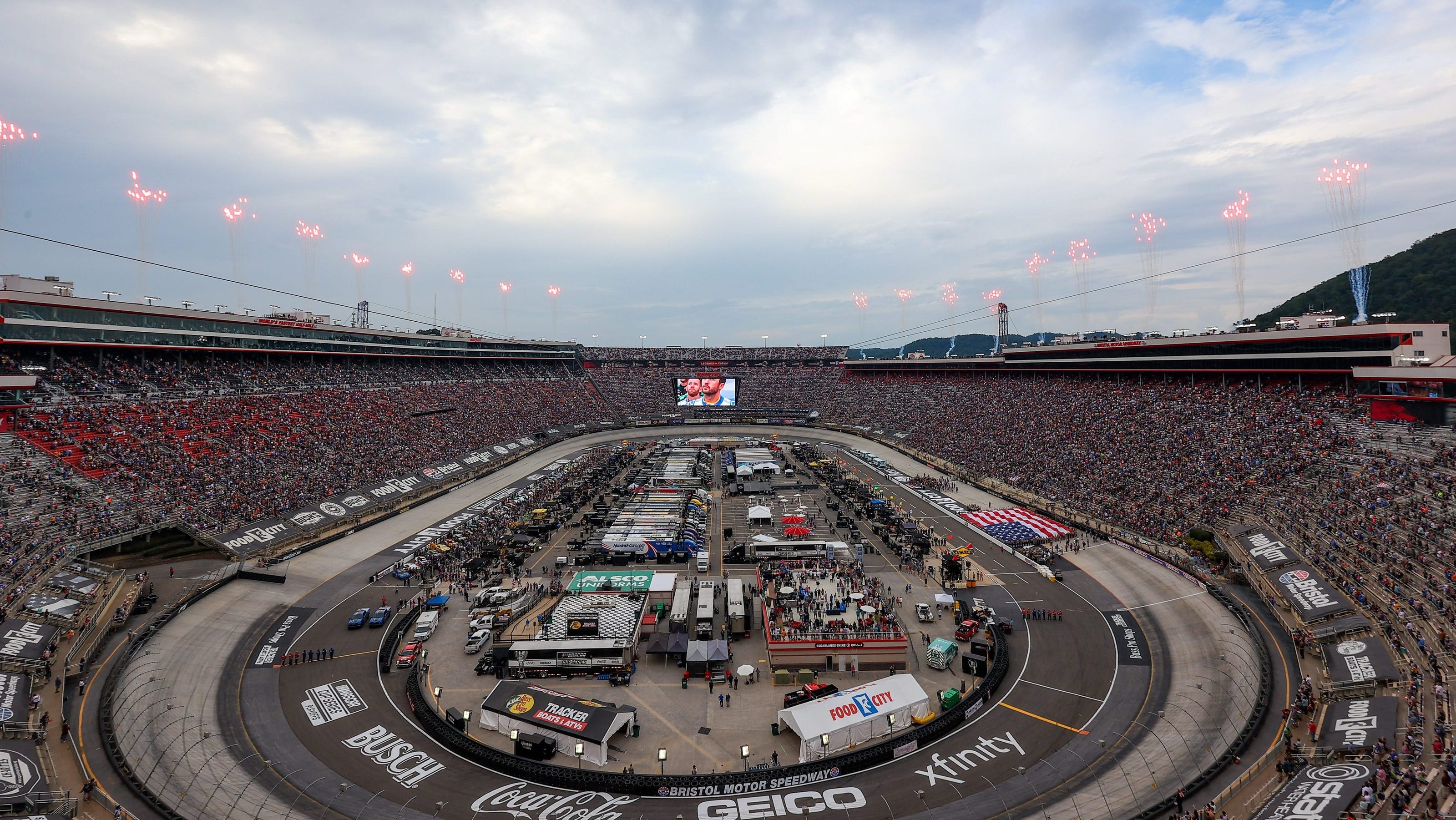 Large Crowd Expected At Bristol Motor Speedway, Says Manfred Large Crowd Expected At Bristol Motor Speedway, Says Manfred