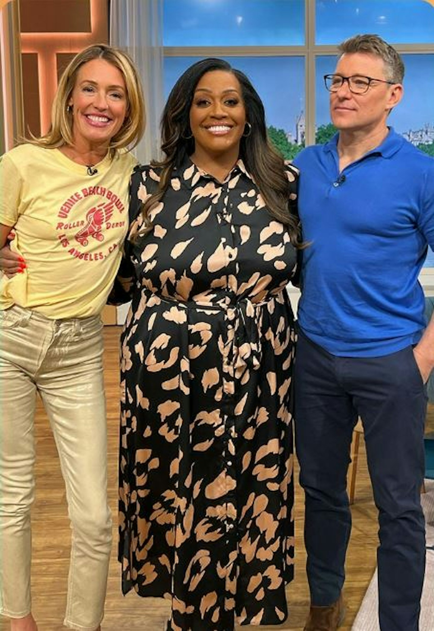 Last Minute Dress Disaster For This Morning Host Cat Deeley Last Minute Dress Disaster For This Morning Host Cat Deeley