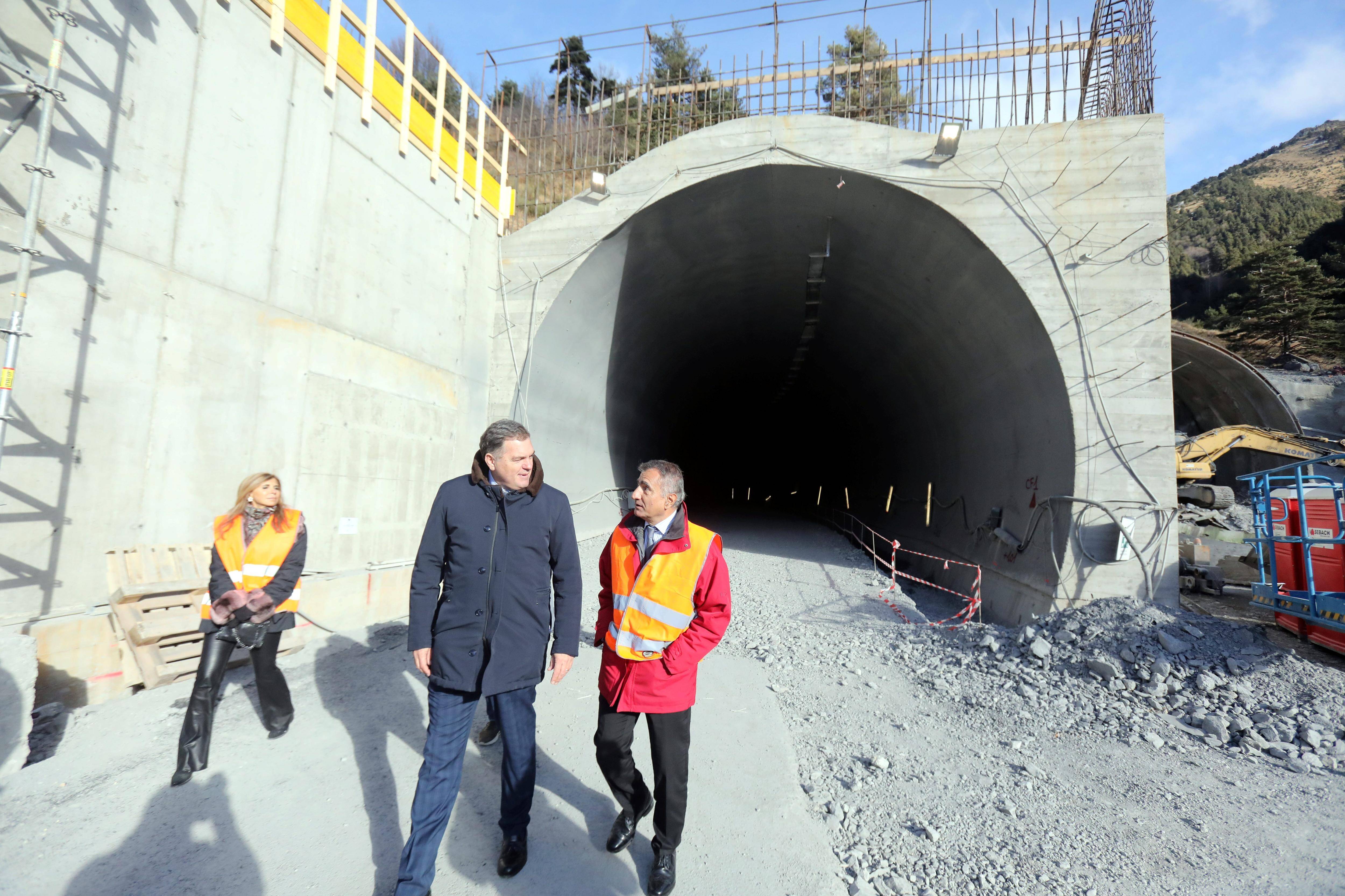 Le Ministre Tabarot Confirme L'ouverture Du Tunnel De Tende Pour Juin