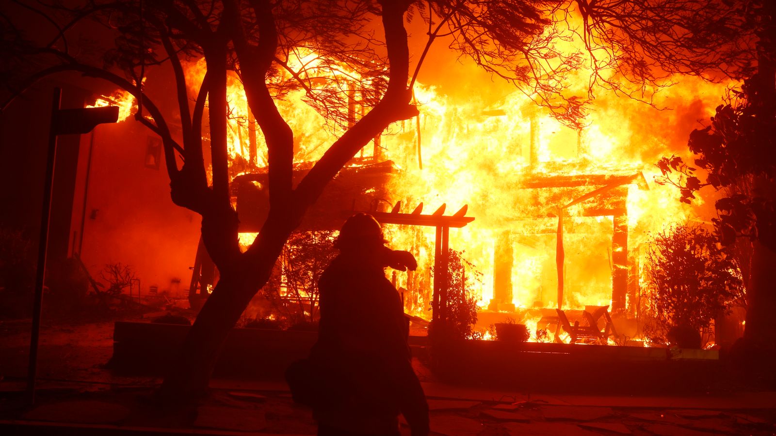 Los Angeles Wildfires: A Disturbing Trend In Disaster Gambling Los Angeles Wildfires: A Disturbing Trend In Disaster Gambling