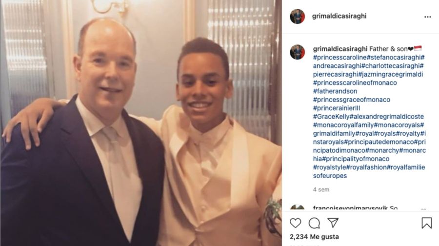 Los Hijos De Alberto De Mónaco Celebran Su Primera Comunión Los Hijos De Alberto De Mónaco Celebran Su Primera Comunión