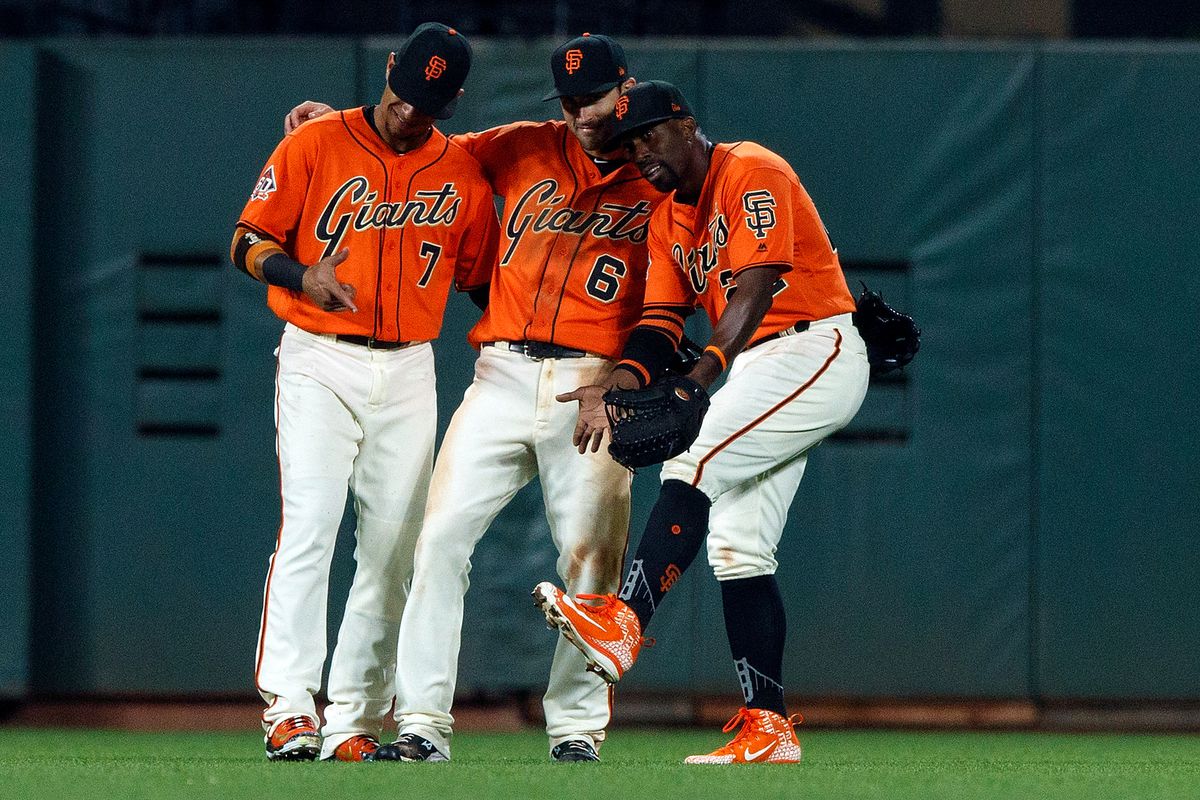 Mariners Vs. Giants: Outfielder's Heroic Catch Steals The Show Mariners Vs. Giants: Outfielder's Heroic Catch Steals The Show