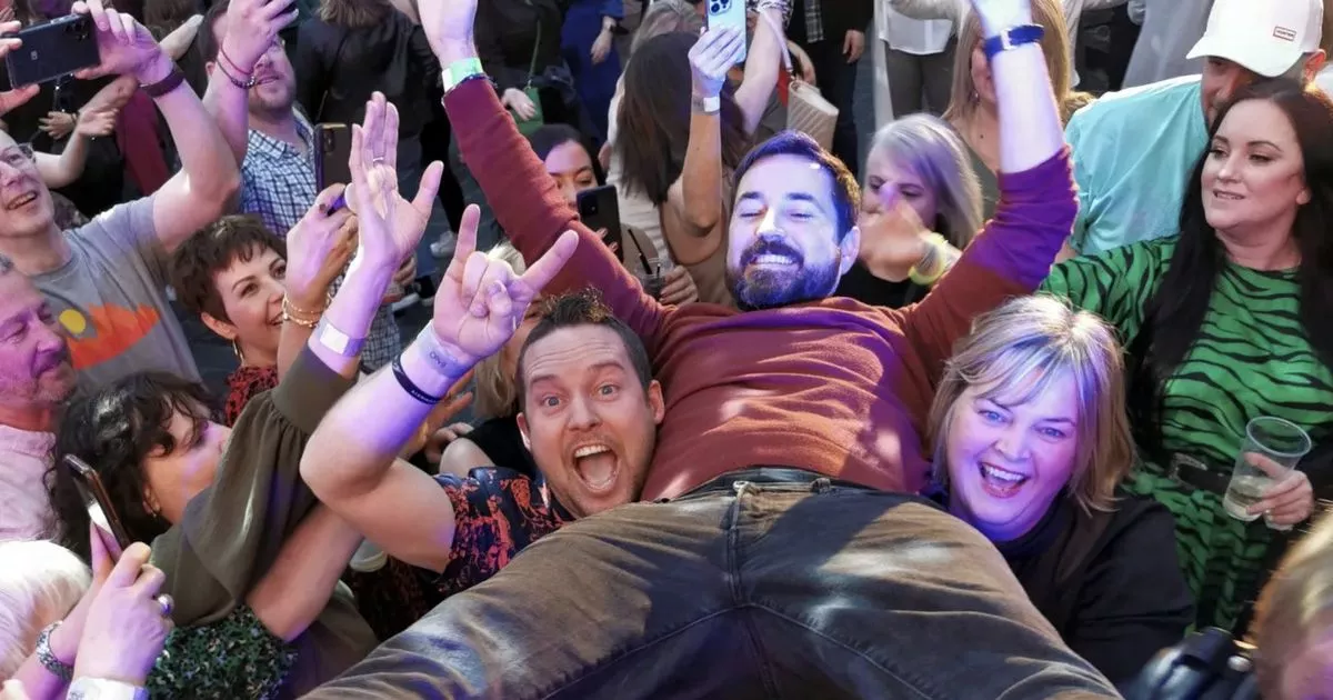 Martin Compston: How A Glasgow Setting Mimics Los Angeles Martin Compston: How A Glasgow Setting Mimics Los Angeles