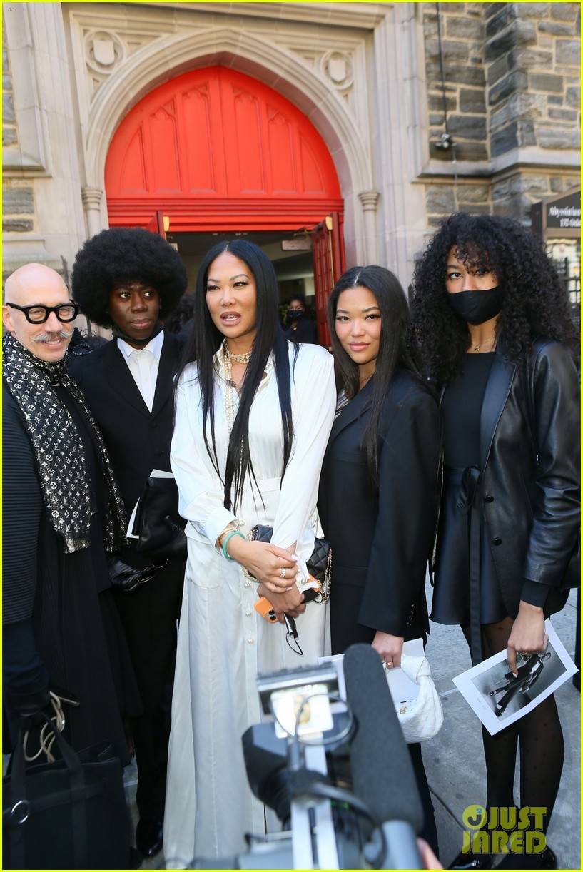 Met Gala 2025: The Naomi Campbell And Anna Wintour Controversy Met Gala 2025: The Naomi Campbell And Anna Wintour Controversy