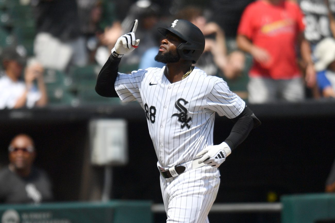 Mets Among Teams Showing Interest In Luis Robert Jr. Mets Among Teams Showing Interest In Luis Robert Jr.