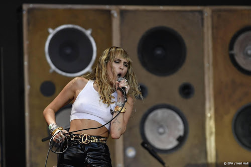Miley Cyrus Debuut Nieuwe Single Donderdagnacht: Album Aankondiging Miley Cyrus Debuut Nieuwe Single Donderdagnacht: Album Aankondiging
