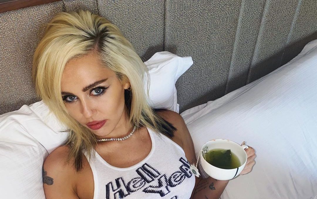 Miley Cyrus' Nieuwe Single: Eerste Luistertip Van Haar Aankomende Album Miley Cyrus' Nieuwe Single: Eerste Luistertip Van Haar Aankomende Album
