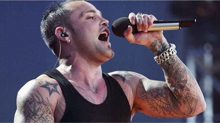 Music World In Mourning: Popular Rock Singer Dies At 32 Music World In Mourning: Popular Rock Singer Dies At 32