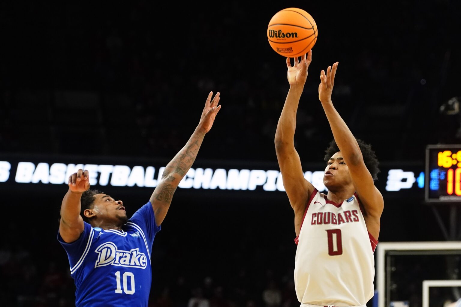 NBA Player Jaylen Wells Injured: Stretcher Evacuation After Fall NBA Player Jaylen Wells Injured: Stretcher Evacuation After Fall