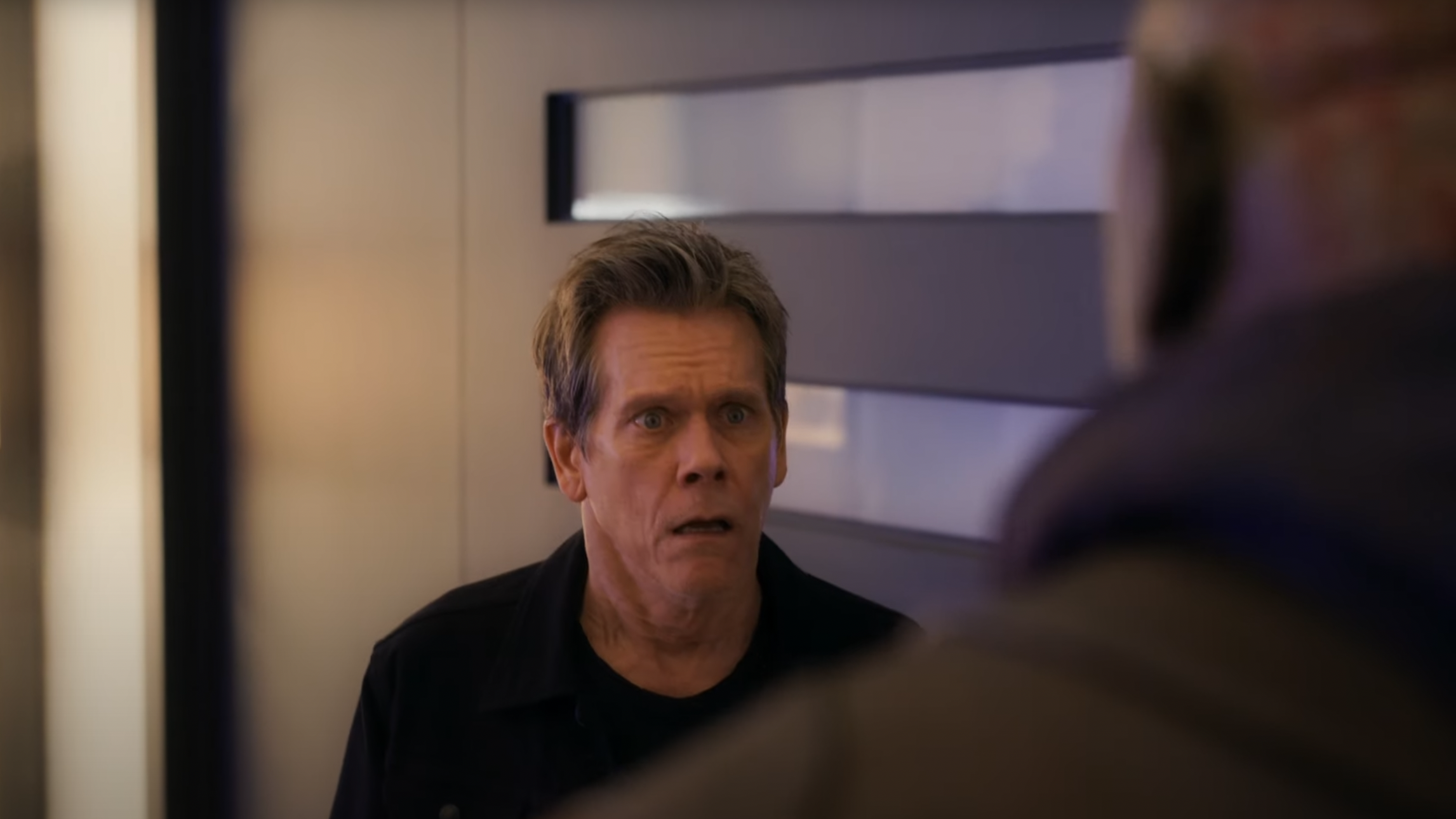 Netflix's Siren: Julianne Moore, Kevin Bacon & More Star In New Series Netflix's Siren: Julianne Moore, Kevin Bacon & More Star In New Series