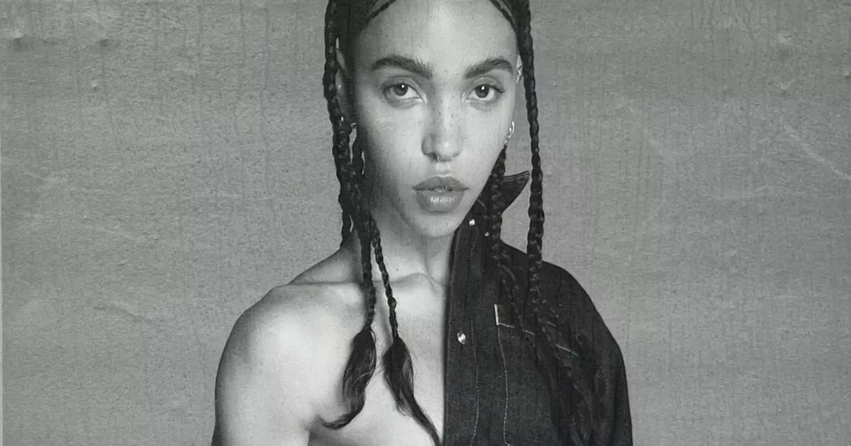 New Mom Lily Collins Stars In A Sensual Calvin Klein Ad New Mom Lily Collins Stars In A Sensual Calvin Klein Ad