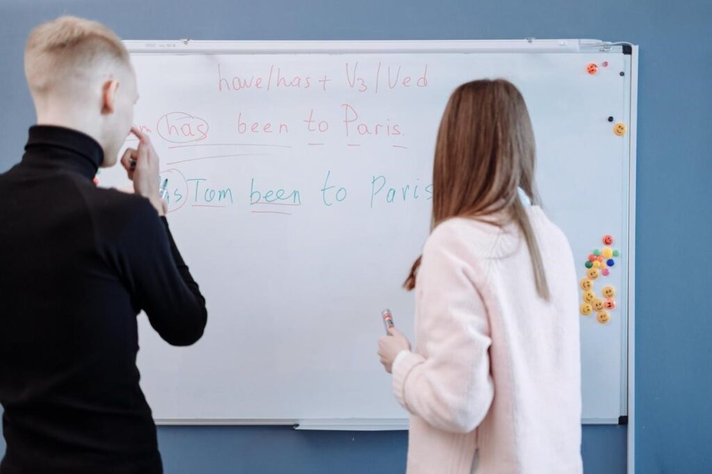 New UK Immigration Rules Emphasize English Language Fluency New UK Immigration Rules Emphasize English Language Fluency