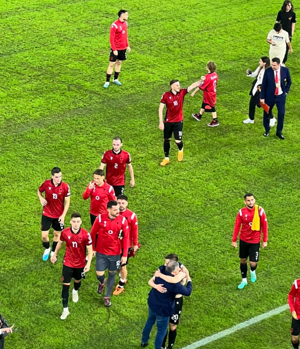 Ngritja E Kosovës Në Ligën B: Një Sukses I UEFA-s Dhe I Ekipit Kombëtar Ngritja E Kosovës Në Ligën B: Një Sukses I UEFA-s Dhe I Ekipit Kombëtar