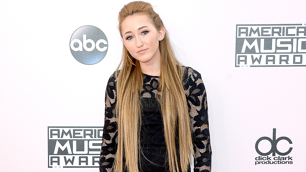 Nieuwe Muziek Miley Cyrus: Eerste Single Donderdag Uitgebracht Nieuwe Muziek Miley Cyrus: Eerste Single Donderdag Uitgebracht