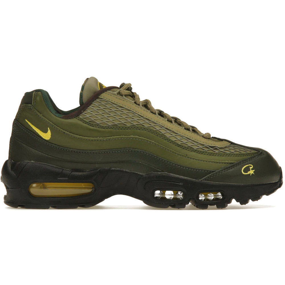 Nike Air Max 95 HM8755-001: Sizing Guide And Fit Review For Triple Black & Wolf Gray Nike Air Max 95 HM8755-001: Sizing Guide And Fit Review For Triple Black & Wolf Gray