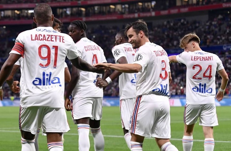Olympique Lyonnais' Tagliafico Points Finger At Man United Players For Ten Hag's Failures Olympique Lyonnais' Tagliafico Points Finger At Man United Players For Ten Hag's Failures