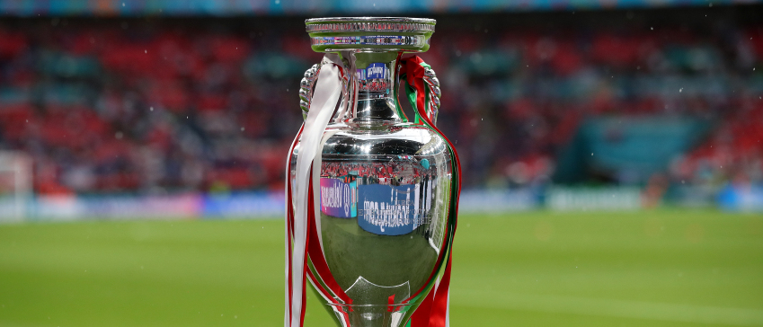 Oranjegekte Naar Liverpool: Reis Naar Mogelijke Titel Voor Nederland Oranjegekte Naar Liverpool: Reis Naar Mogelijke Titel Voor Nederland