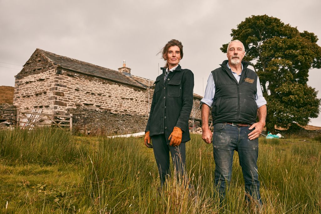 Our Farm Next Door:  Amanda, Clive, And Kids - A Family's Farming Life