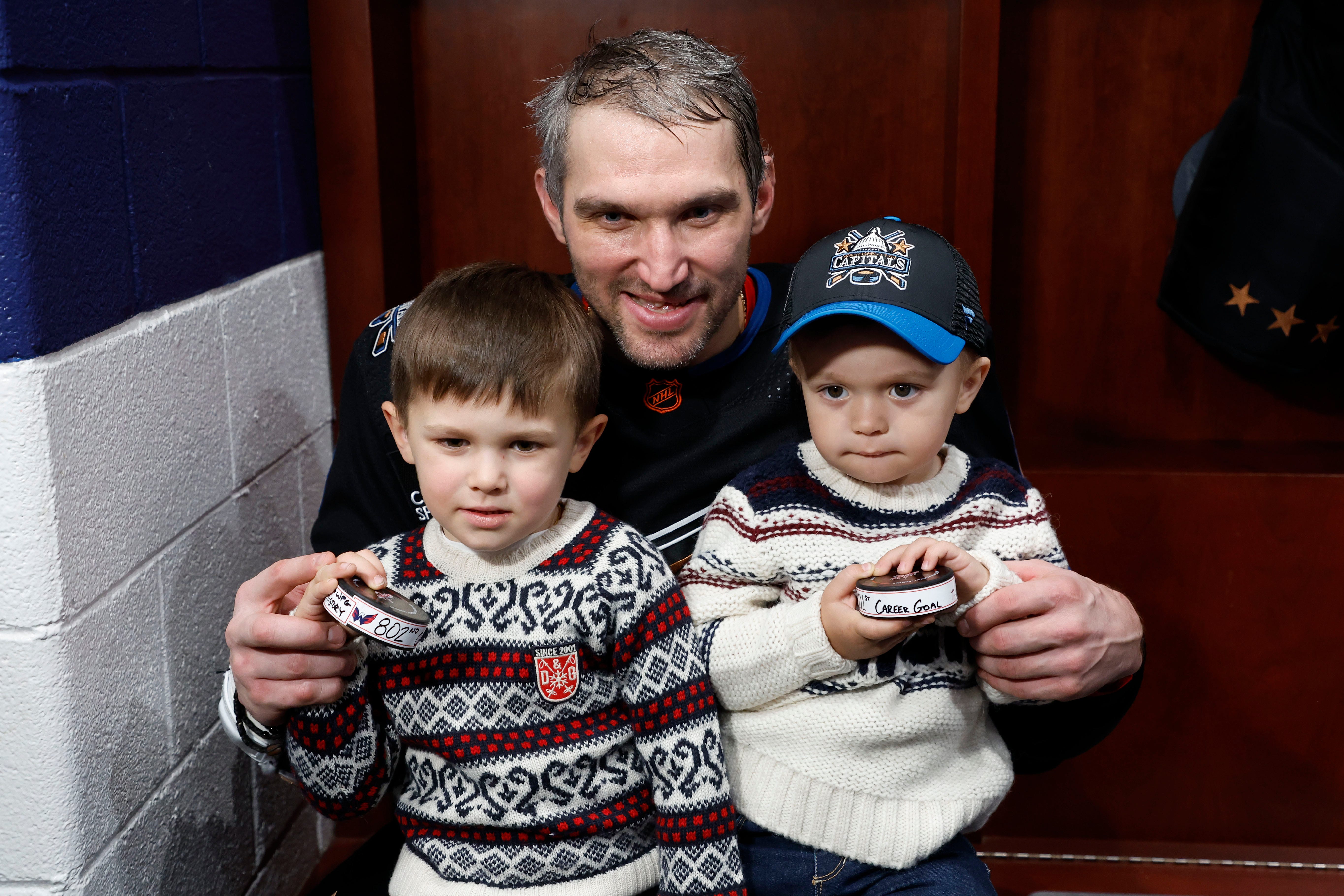 Ovechkin's 894th Goal: NHL Record Tied With Gretzky Ovechkin's 894th Goal: NHL Record Tied With Gretzky