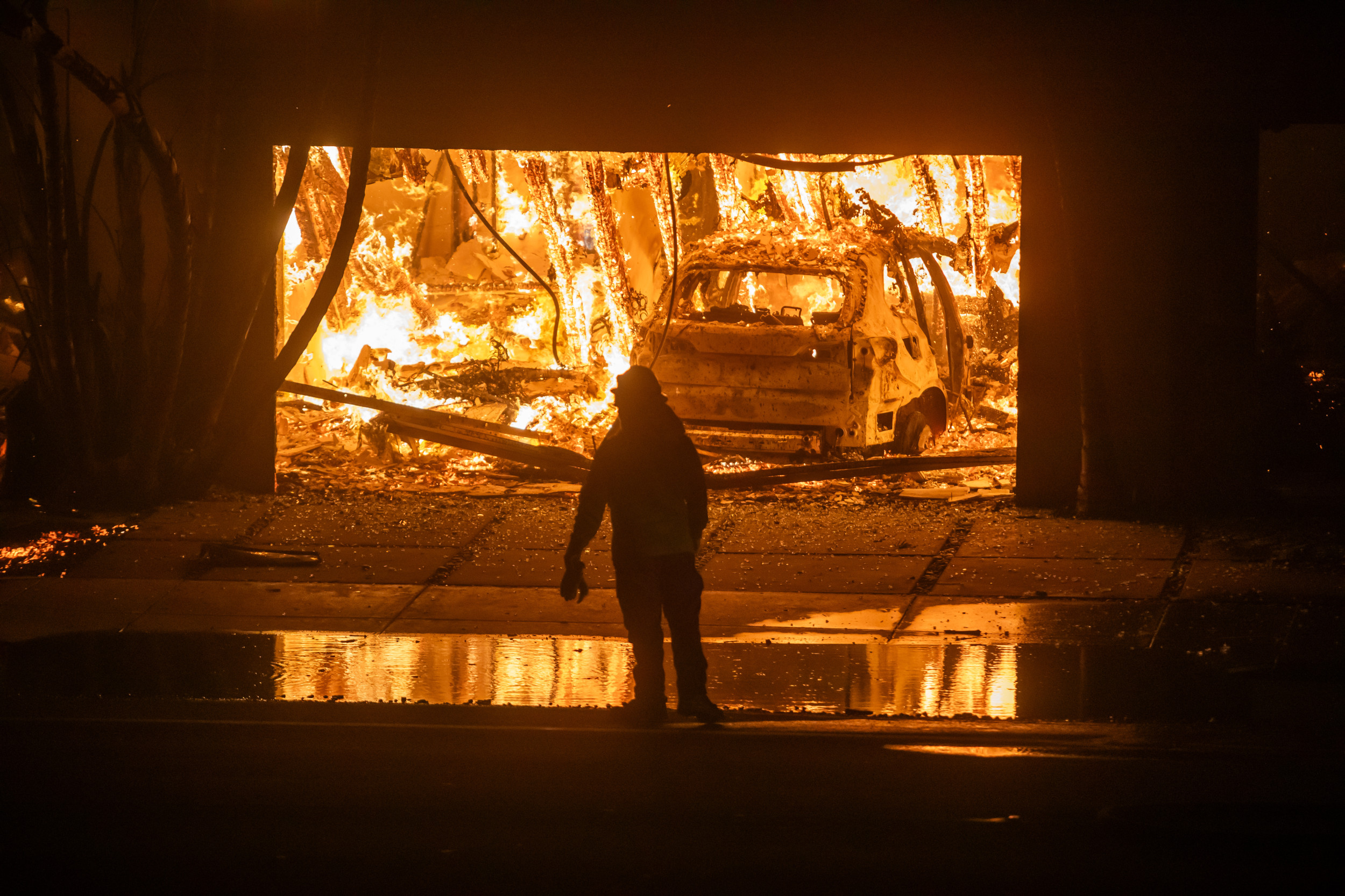 Palisades Fire: A Comprehensive List Of Celebrities Who Lost Their Homes Palisades Fire: A Comprehensive List Of Celebrities Who Lost Their Homes