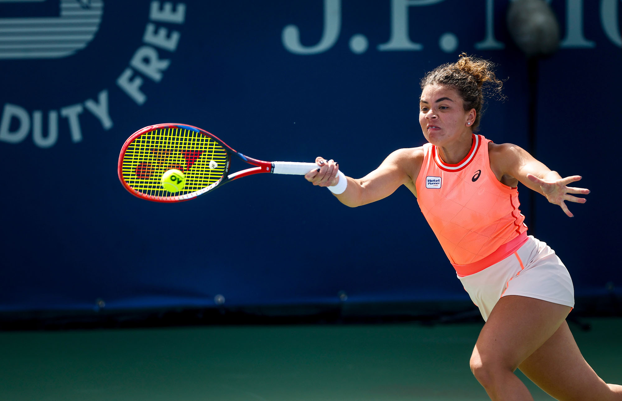 Paolini's Dubai Bid Ends With Kenin's Injury Paolini's Dubai Bid Ends With Kenin's Injury