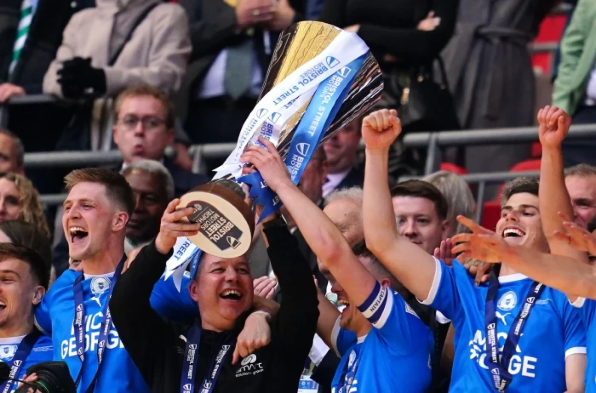 Peterborough United's EFL Trophy Triumph: Darren Ferguson's Record-Breaking Season Peterborough United's EFL Trophy Triumph: Darren Ferguson's Record-Breaking Season