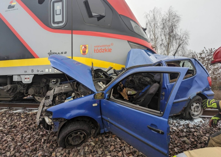 Pięcioosobowa Rodzina - Śmiertelny Wypadek Na Przejeździe Kolejowym: Brak Wyjaśnień I Odpowiedzialności Pięcioosobowa Rodzina - Śmiertelny Wypadek Na Przejeździe Kolejowym: Brak Wyjaśnień I Odpowiedzialności