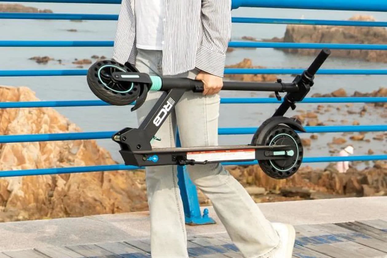 Plus Besoin D'attendre ! Trottinette Électrique À Moins De 200€ Sur Cdiscount Plus Besoin D'attendre ! Trottinette Électrique À Moins De 200€ Sur Cdiscount