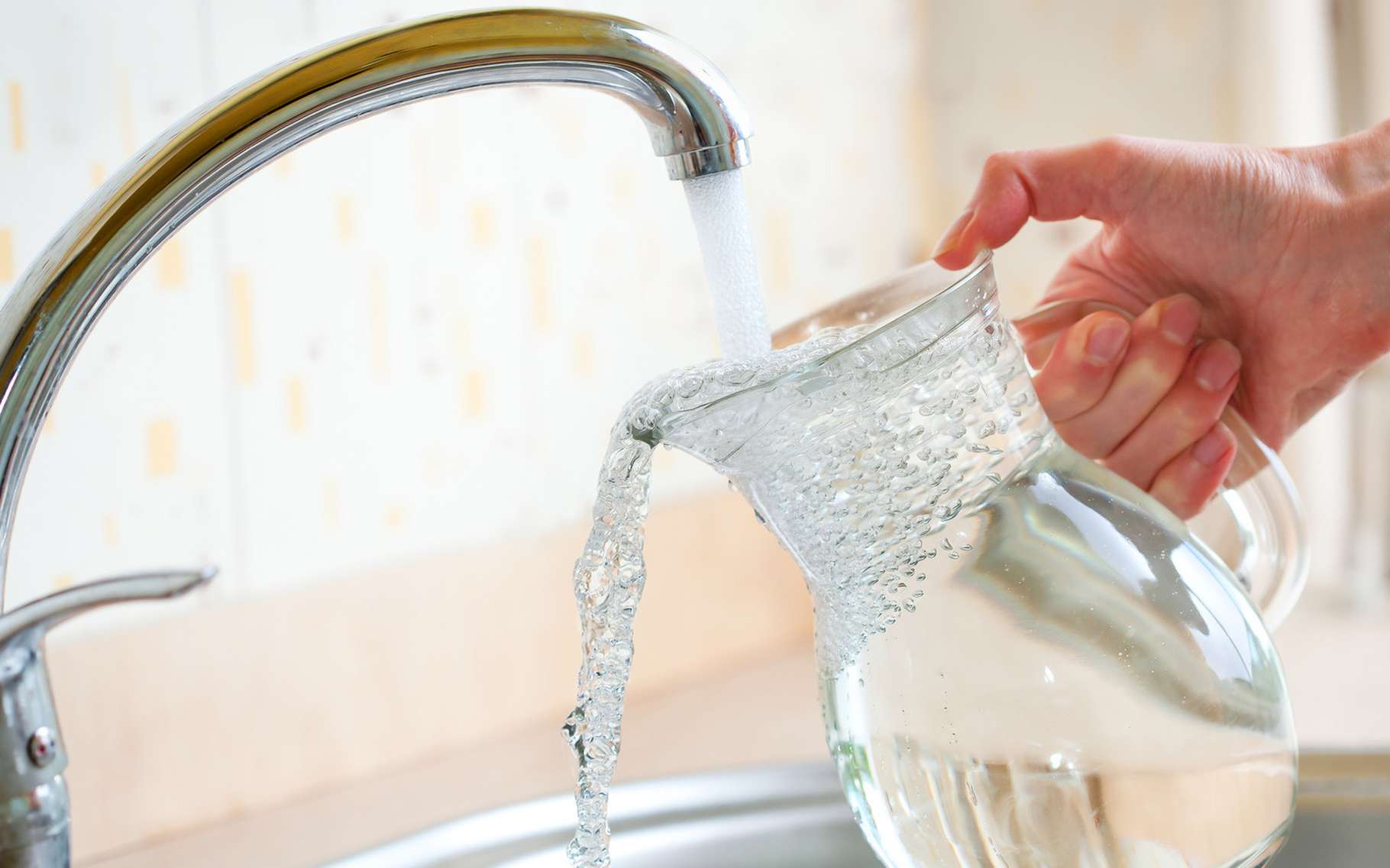 Pollution De L'eau Du Robinet : Est-il Possible De La Filtrer Efficacement ? Pollution De L'eau Du Robinet : Est-il Possible De La Filtrer Efficacement ?