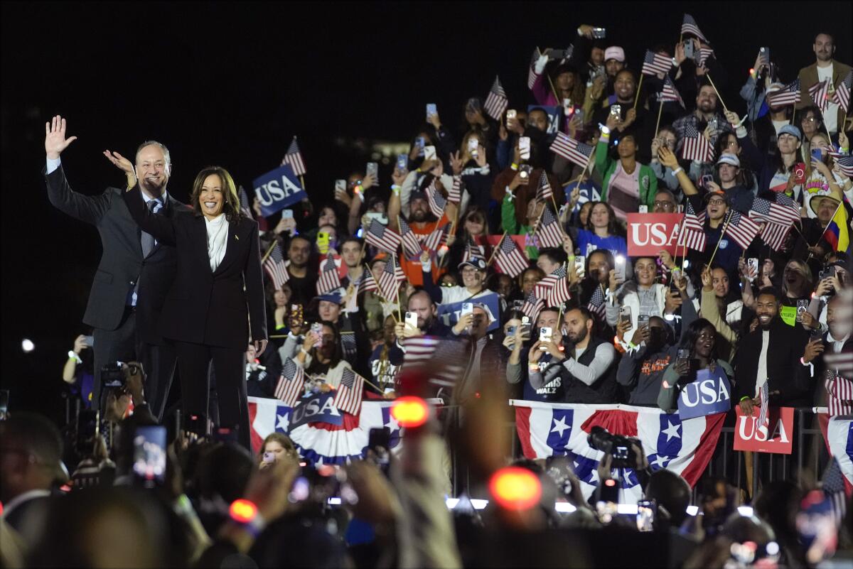 Post-Election Silence: Democratic Criticism Of Kamala Harris' Leadership Post-Election Silence: Democratic Criticism Of Kamala Harris' Leadership