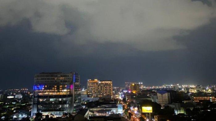 Prakiraan Cuaca Semarang Besok (26 Maret): Hujan Siang Hari Di Jawa Tengah Prakiraan Cuaca Semarang Besok (26 Maret): Hujan Siang Hari Di Jawa Tengah