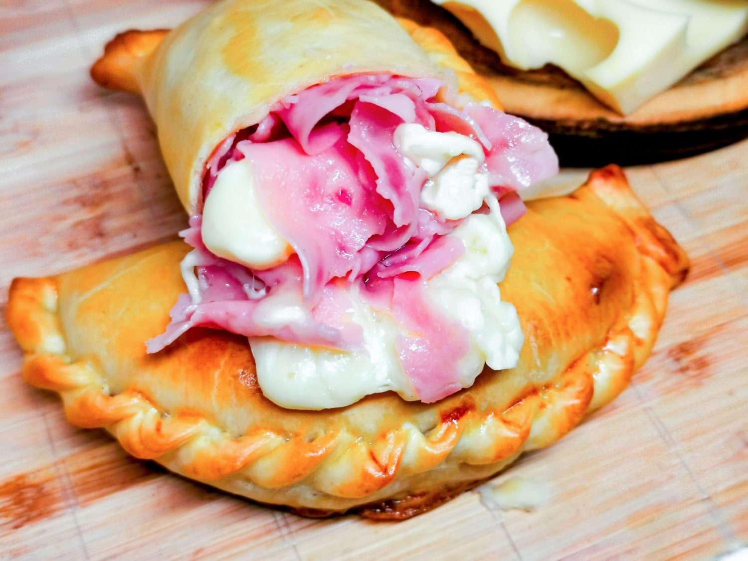 Preparación De Empanadas De Jamón Y Queso Sin Horno: Guía Paso A Paso Preparación De Empanadas De Jamón Y Queso Sin Horno: Guía Paso A Paso