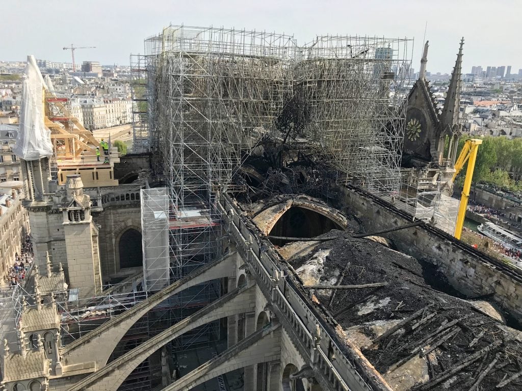 Restauration De Notre-Dame De Poitiers : Le Rôle Crucial Du Département Restauration De Notre-Dame De Poitiers : Le Rôle Crucial Du Département