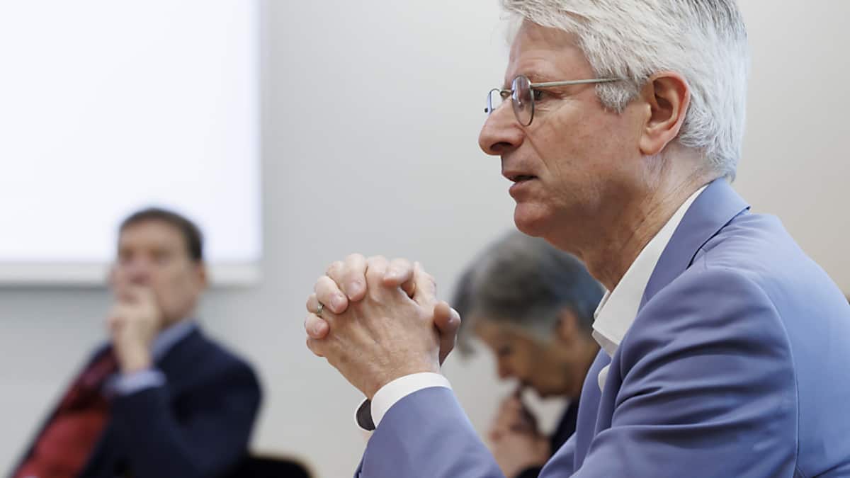 Retraite Anticipée : Le RN Explore Une Alliance Avec La Gauche Retraite Anticipée : Le RN Explore Une Alliance Avec La Gauche