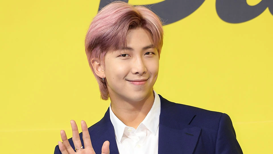 RM BTS & Tablo: Kolaborasi Spektakuler, Raih Nominasi AMAs 2025 RM BTS & Tablo: Kolaborasi Spektakuler, Raih Nominasi AMAs 2025