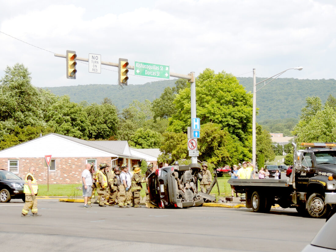 Route 581 Closed Due To Box Truck Accident: Detours In Place Route 581 Closed Due To Box Truck Accident: Detours In Place