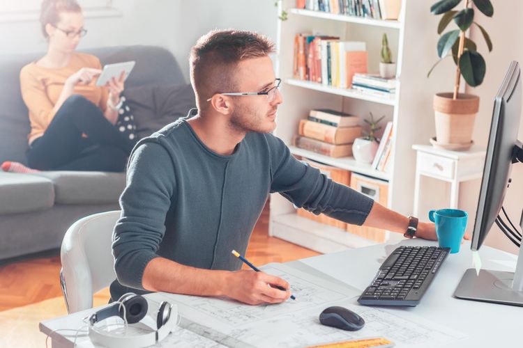 Rozhodujete Sa Medzi Home Office A Kanceláriou? Zvážte Tieto Faktory. Rozhodujete Sa Medzi Home Office A Kanceláriou? Zvážte Tieto Faktory.