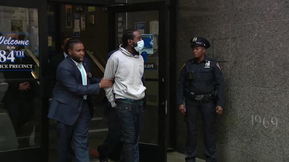 Rush Hour Subway Stabbing Near Brooklyn Bridge And City Hall Rush Hour Subway Stabbing Near Brooklyn Bridge And City Hall