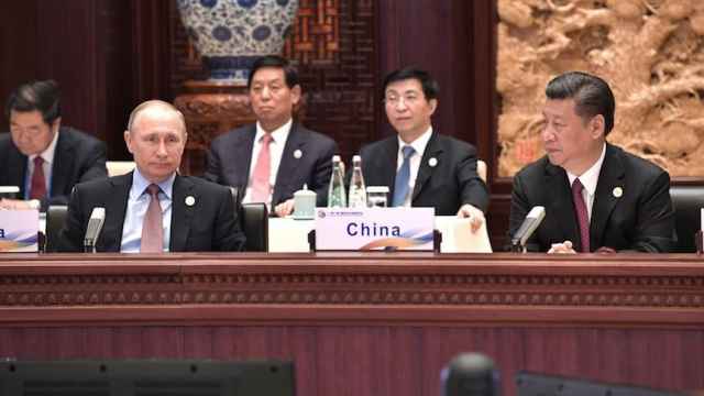 Russia's Economy Under Putin: Total War Focus