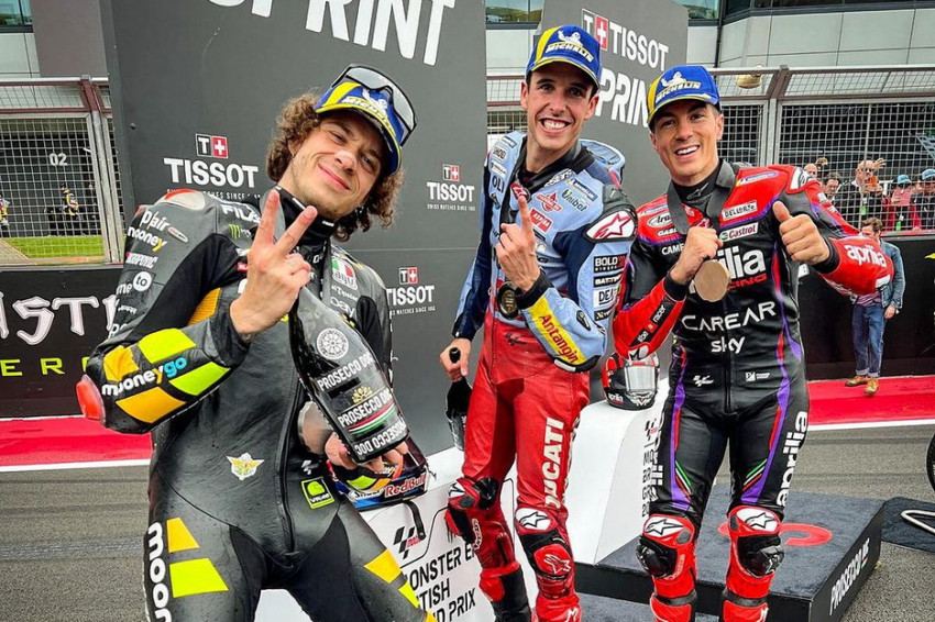 Saksikan Live! Sprint Race MotoGP Inggris Di Trans7: Rins Menang, Marquez Jatuh Saksikan Live! Sprint Race MotoGP Inggris Di Trans7: Rins Menang, Marquez Jatuh