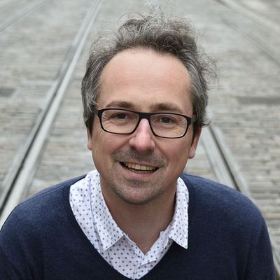 Salariés D'Amilly Contre La Vente De L'usine Sanofi : Mobilisation Et Inquiétudes Salariés D'Amilly Contre La Vente De L'usine Sanofi : Mobilisation Et Inquiétudes