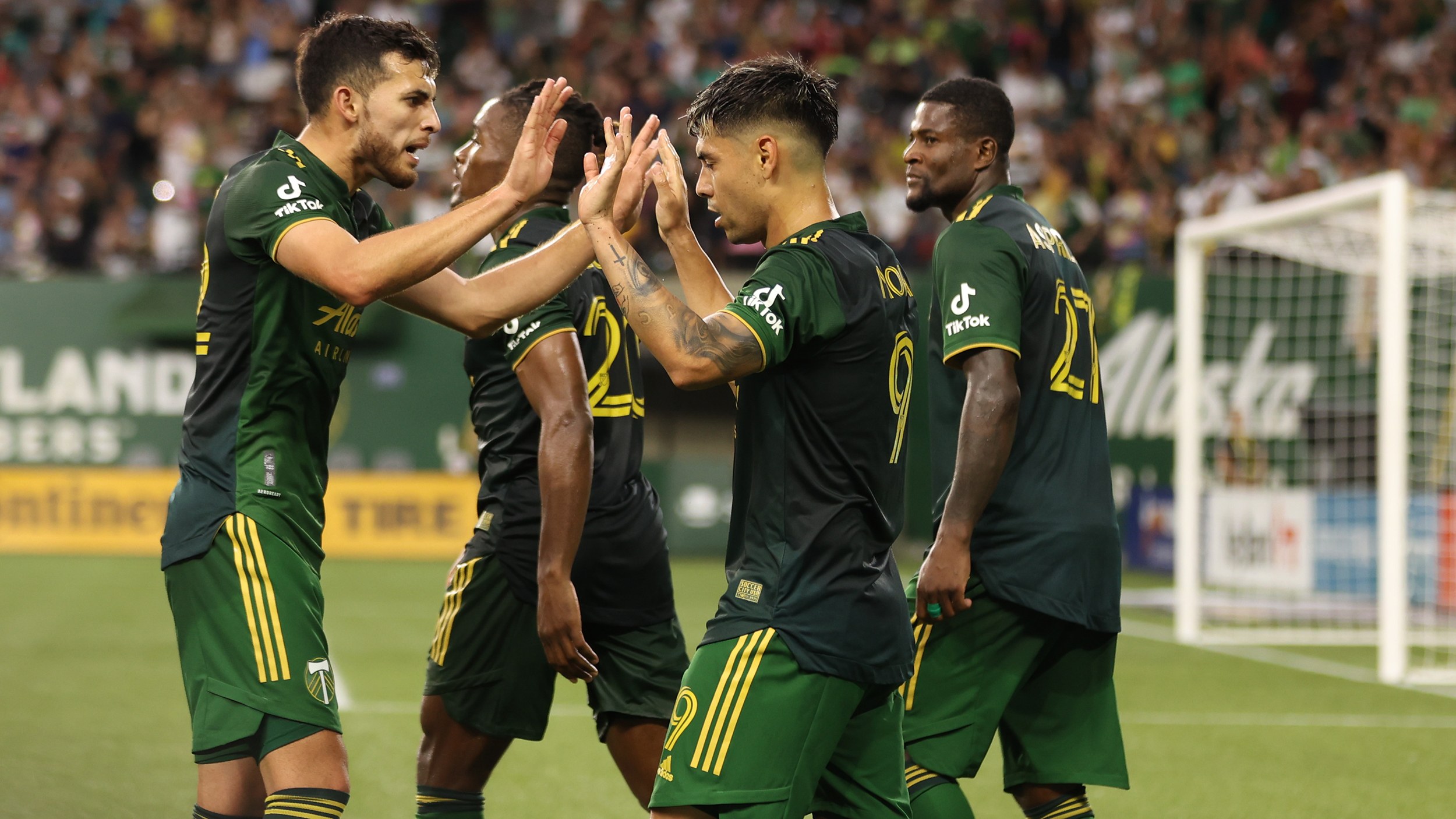 San Jose Earthquakes Defeat Portland Timbers 4-1 San Jose Earthquakes Defeat Portland Timbers 4-1