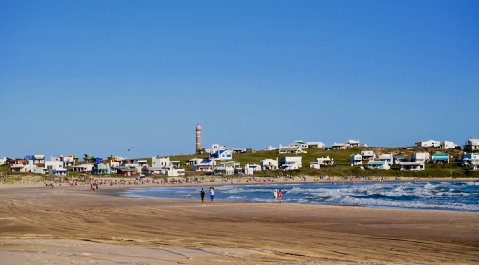 Semana De Turismo En Uruguay: ¿Por Qué Se Llama Así Y Qué Revela Sobre Su Laicismo? Semana De Turismo En Uruguay: ¿Por Qué Se Llama Así Y Qué Revela Sobre Su Laicismo?