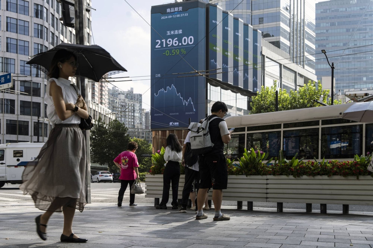Sensex And Nifty 50 End Flat: Bajaj Twins Losses And Geopolitical Tensions Weigh Sensex And Nifty 50 End Flat: Bajaj Twins Losses And Geopolitical Tensions Weigh